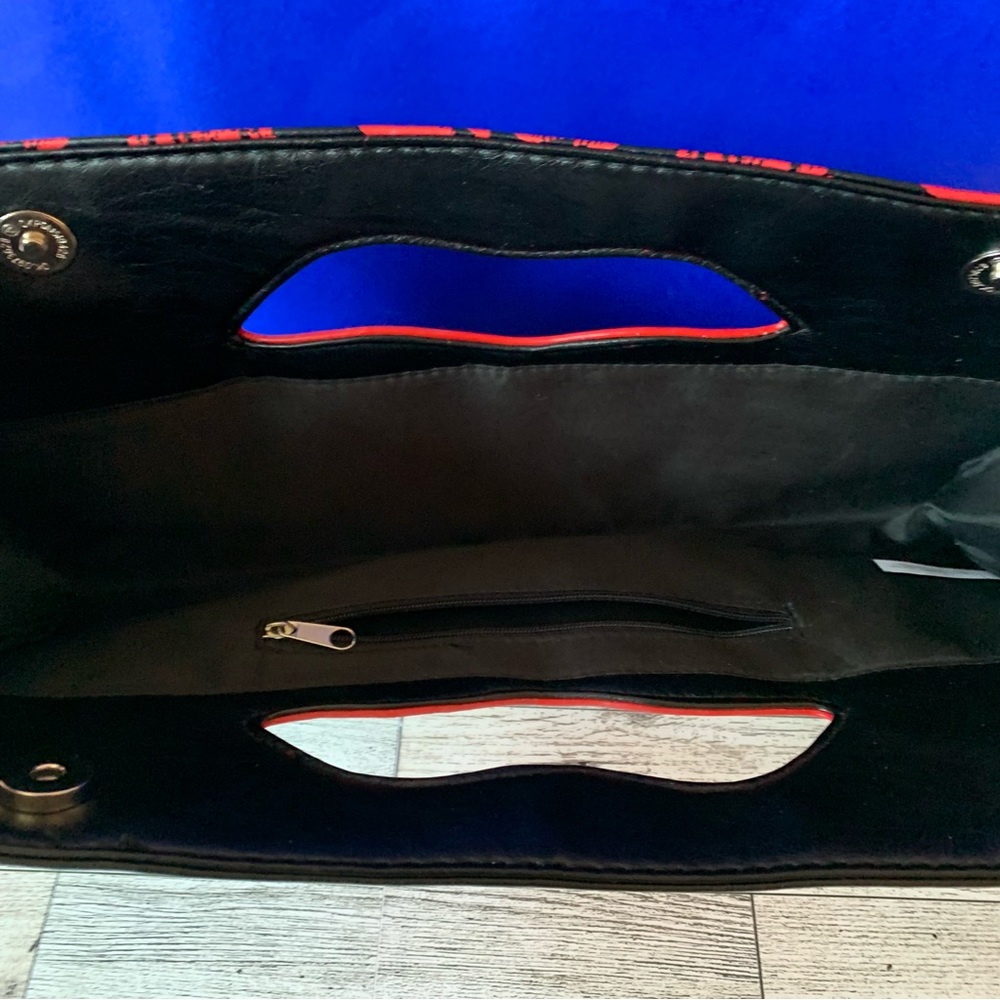Clutch bag red lips lipstick kisses - Picture 3 of 6